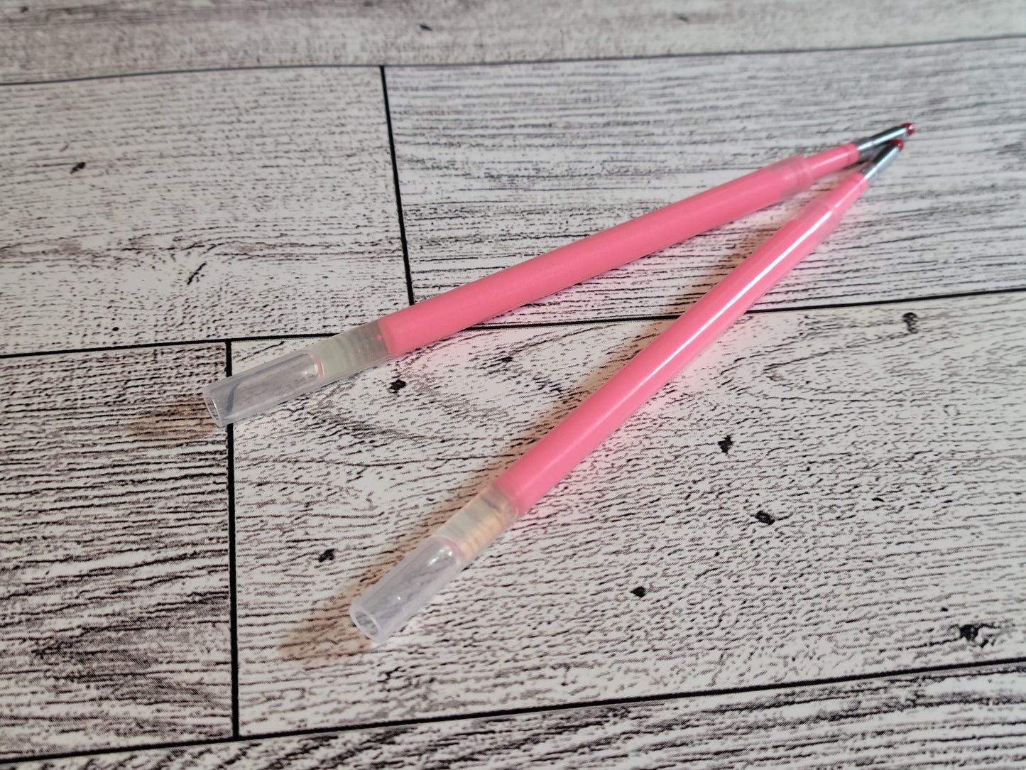 Ink Refills: Plastic Pens with Clips