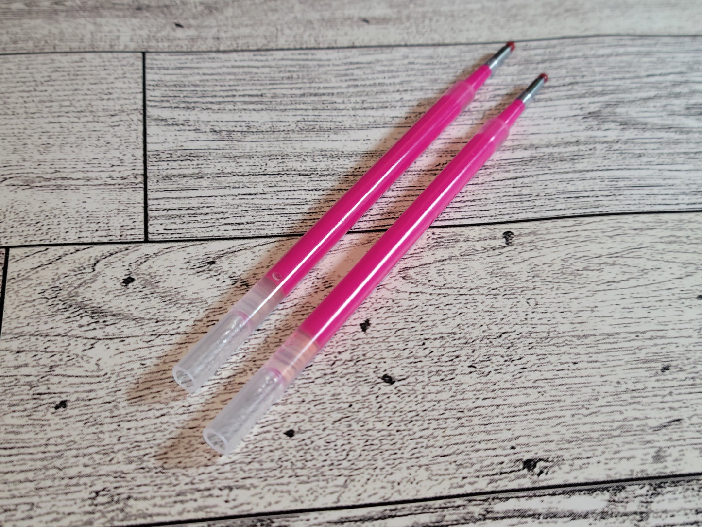 Ink Refills: Plastic Pens with Clips