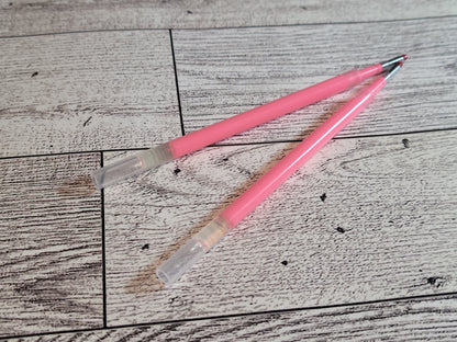 Ink Refills: Plastic Pens with Clips