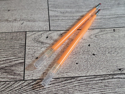 Ink Refills: Plastic Pens with Clips