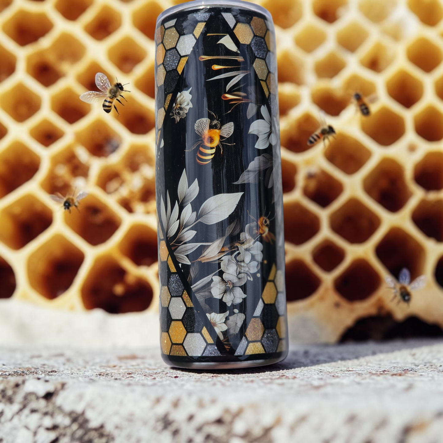 Dark Bee 20oz