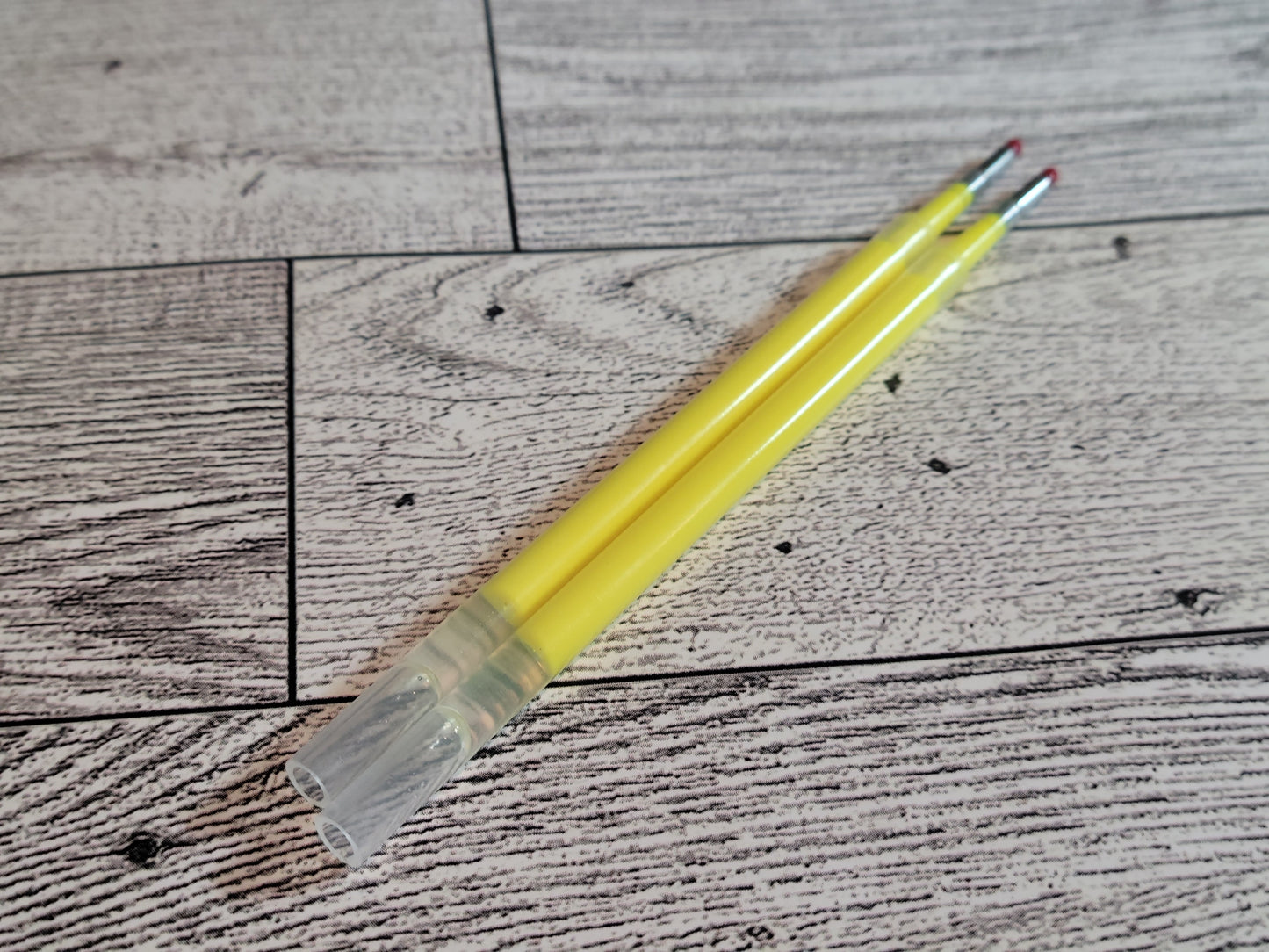 Ink Refills: Plastic Pens with Clips