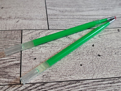Ink Refills: Plastic Pens with Clips